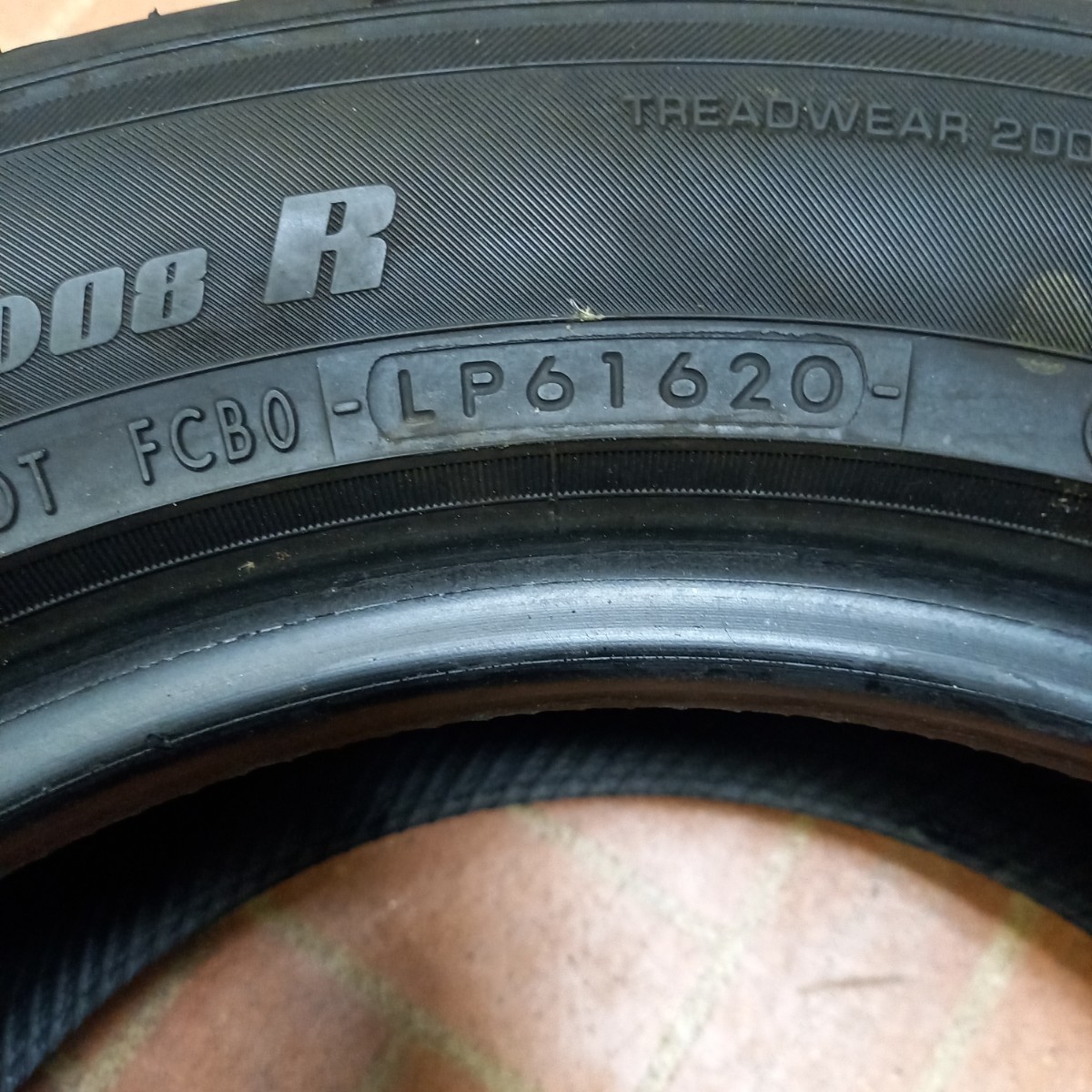 YOKOHAMA ADVAN NEOVA AD08R 185/60R14 82H 2020年製 8分山 中古