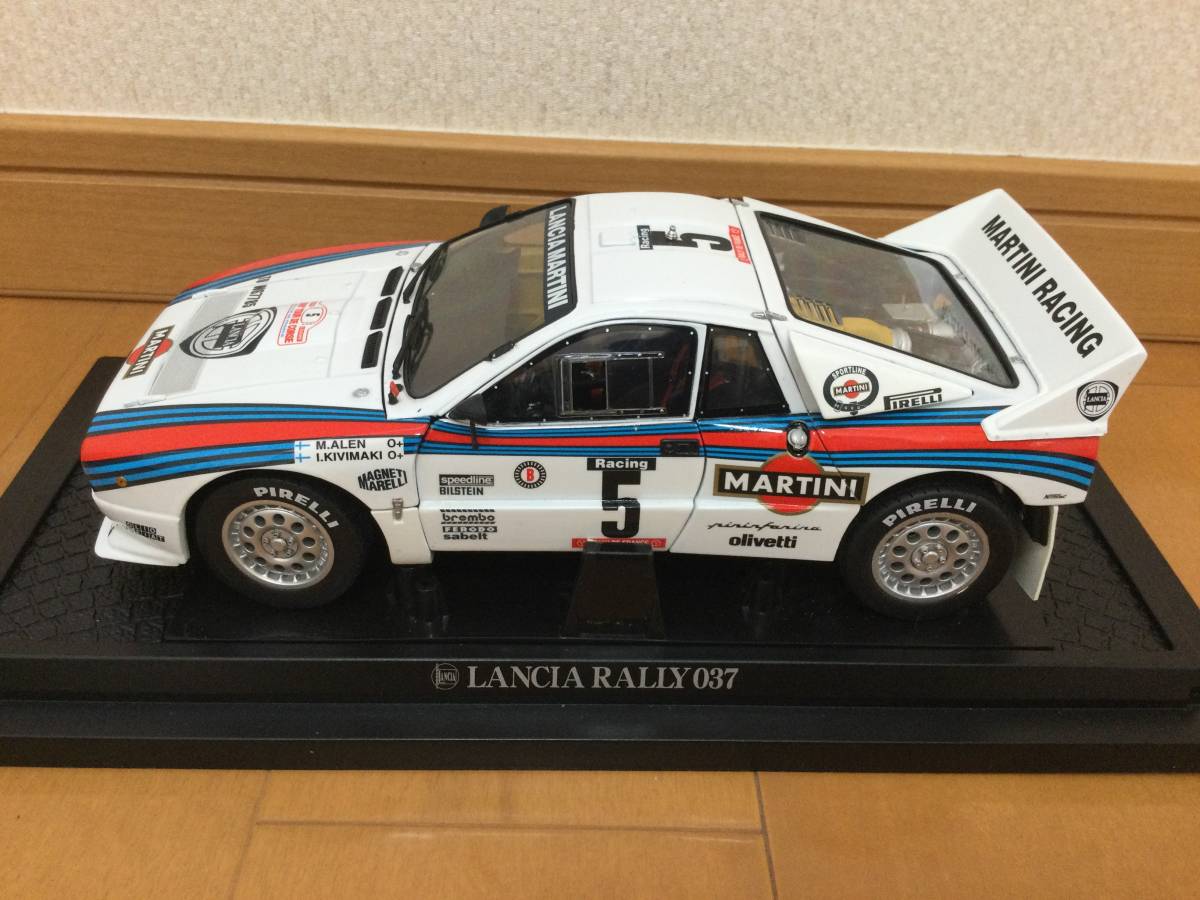 京商 1/18 ランチア 037 ラリー 1984 ツール・ド・コルス No.5 1⁄18