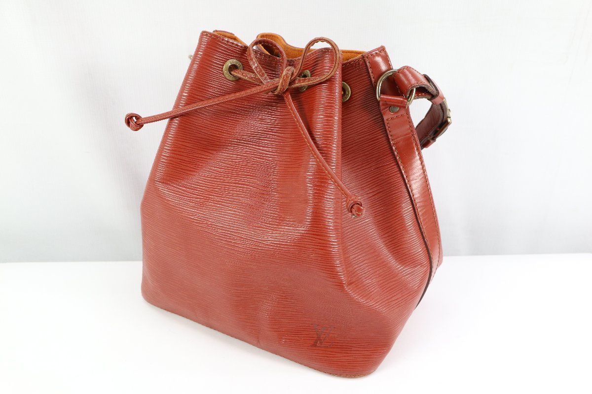 LOUIS VUITTON ルイヴィトン LV エピ プチノエ レザー 巾着型 ワン 