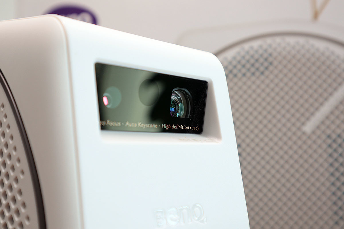 BenQ モバイル LEDプロジェクター GV30 天井投影可能 Android TV搭載