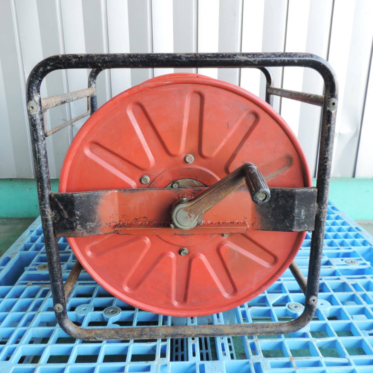 新潟】ホースリール 約150m 動噴 噴霧機 ホース ドラム リール 巻き