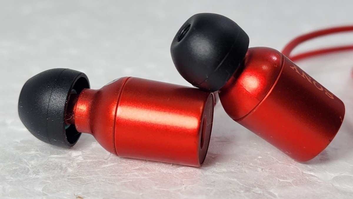 □SONY MDR-NW750N NW-A35HN付属イヤホン シナバーレッド ハイレゾ対応