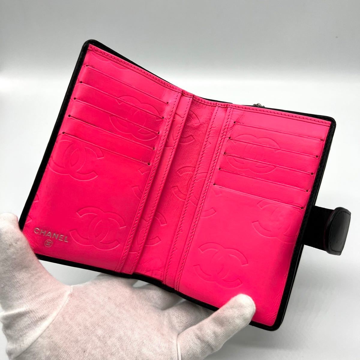 美品！シャネル カンボンライン ラムスキン 折り財布 ブラック