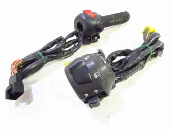 数量限定，HOT TL1000S AG111 お買得 純正 ハンドルスイッチBOX 左右SET 実動車外し 検 VT51A TL1000R VT52A AM111 SV1000S VT54A GSX-R1000 117W36(スズキ用)｜売買されたオークション情報、yahooの商品情報をアーカイブ公開 - オ スズキ用