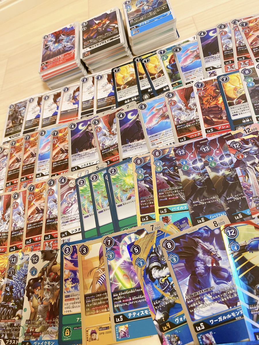 旧デジモンカード　まとめ売り　キラ・ノーマル合わせて800枚以上 旧裏面 デジモン カード 大量セット まとめ売り 新旧 キラ カード