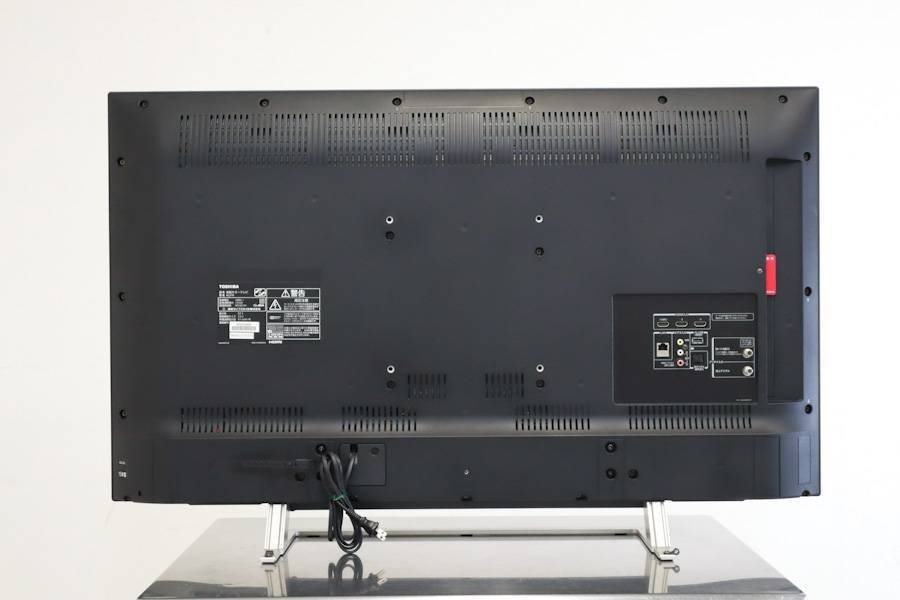 TOSHIBA東芝 43インチ 液晶テレビ43J10 リモコン付 2015年製 スタンド