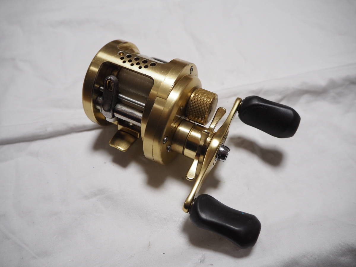 ♪♪美品　シマノ　01　カルカッタ　コンクエスト　101　左　日本製♪♪