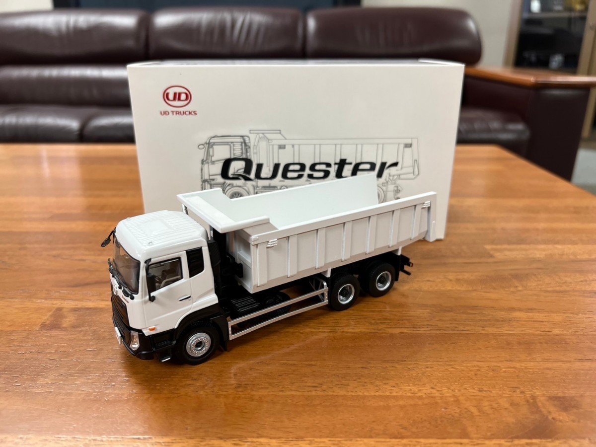 UDトラックス Quester 1/50スケールモデル UD TRUCKS クエスター Quester 1/50 非売品 1⁄50 UD Quester トラック