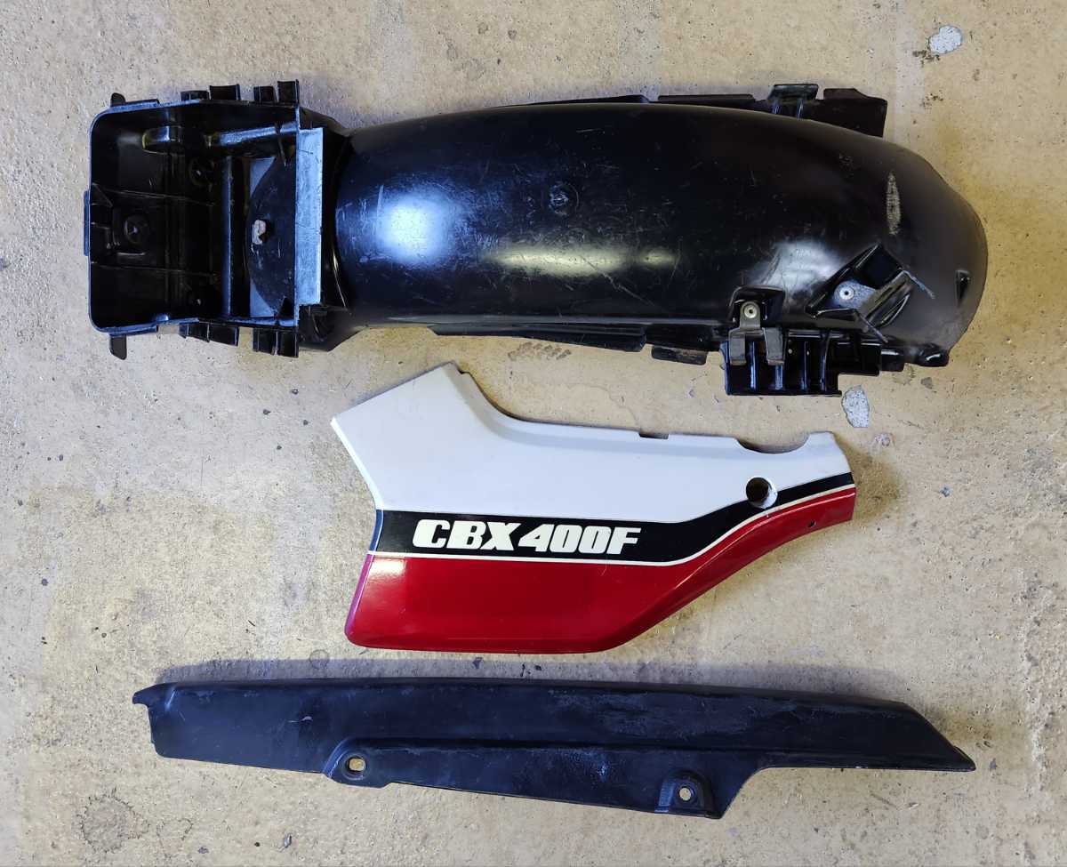 CBX400F/CBX550F 純正チェーンケース リアフェンダー泥よけ 当時物