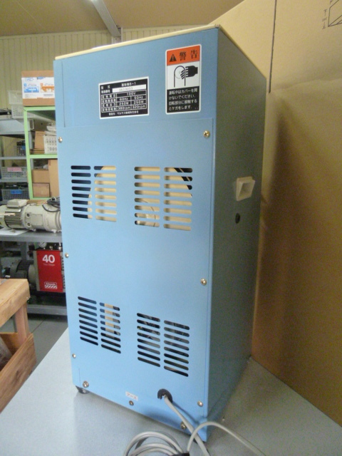 中古品 マルマス機械 製粉機 製粉機B-1 電源AC100V 米粉作れます 
