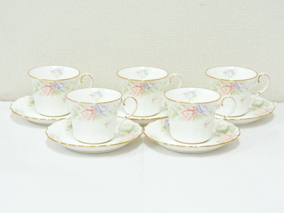 ノリタケの花柄ティーカップとソーサー5客セット 虚し 