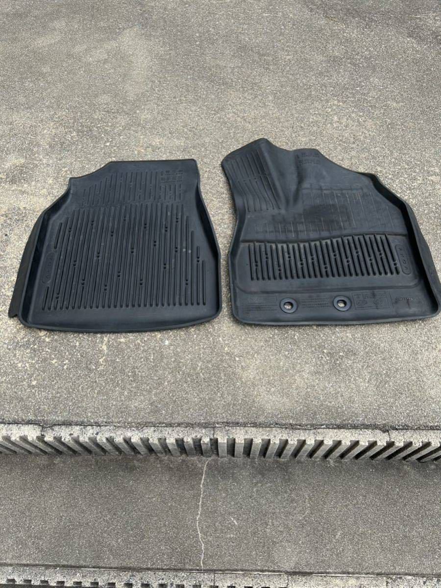 ★トヨタ☆ヴォクシー☆ZRR80W☆スノー☆レジャー☆マット☆純正★