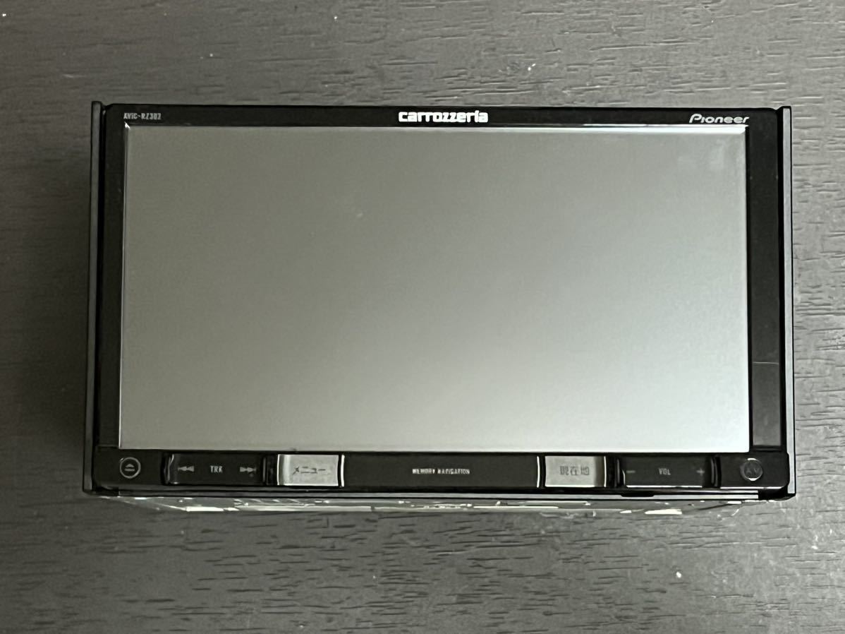 パイオニア カロッツェリア 楽ナビ AVIC-RZ302 7型メモリーナビ