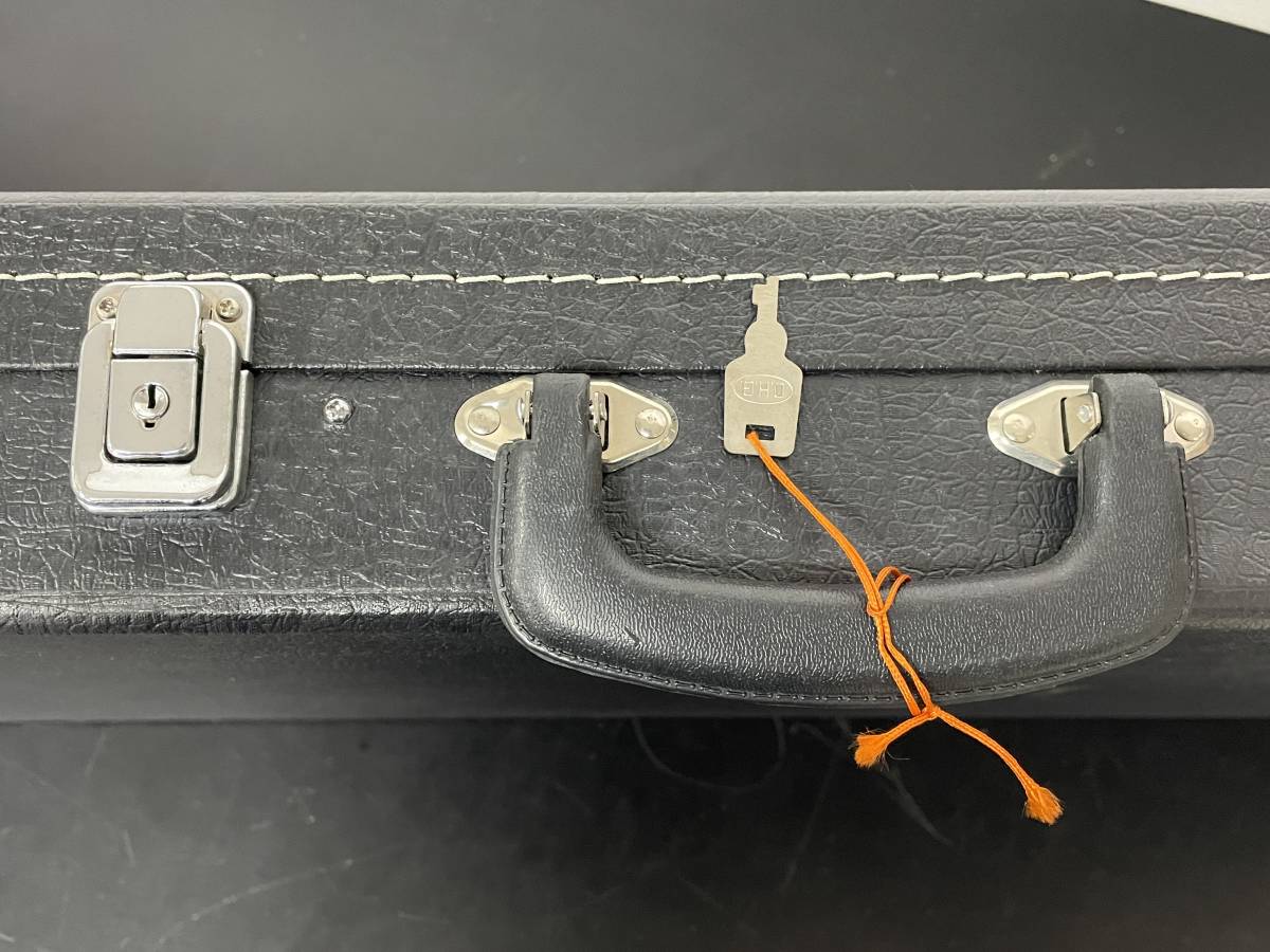 ★5-4-12-11TA★ メーカー不明 ギターケース ハードケース カギ付 中古品_6