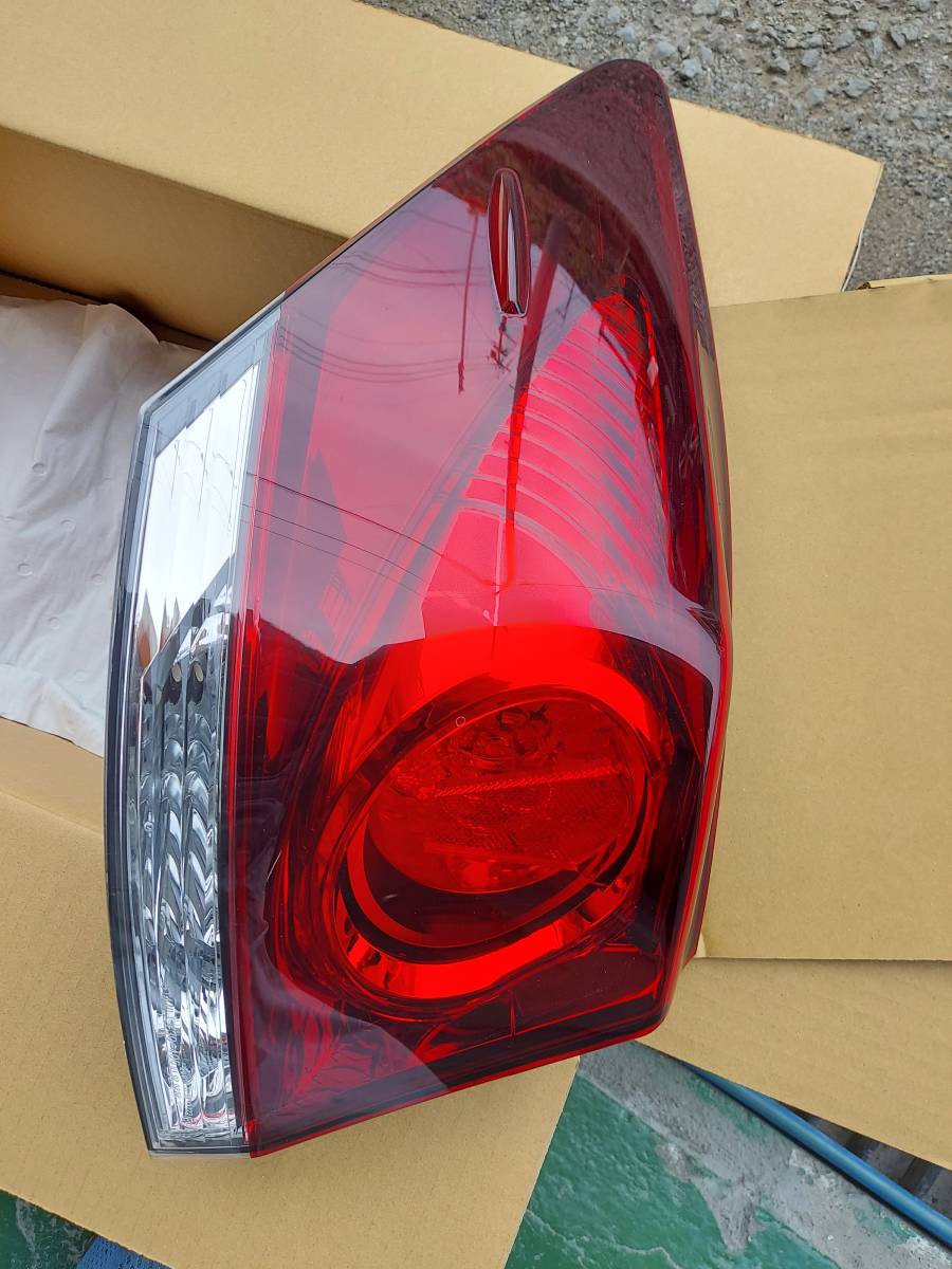 トヨタ クラウン AWS210 左 テールランプ トヨタ クラウン AWS210 リア