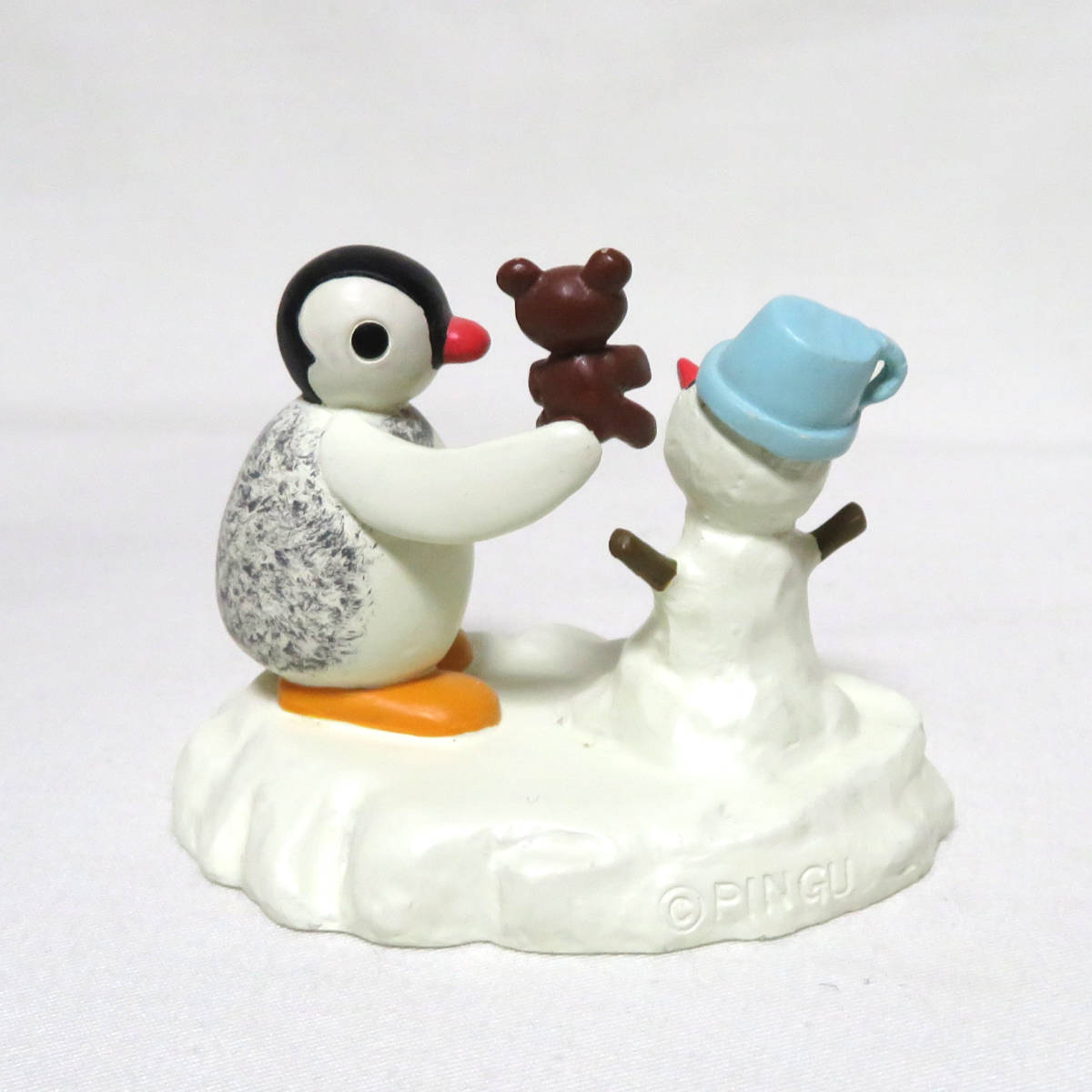 ピングー 置物 セット PINGU 風船 ベッド ピンガ ポリレジン 人形 