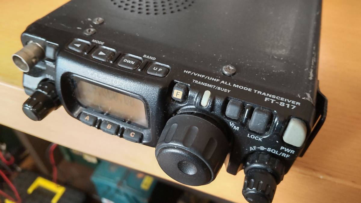 シ*パ様 YAESU FT-817ND 無線機　中古 八重洲FT-817中古現状品 YAESU FT-817 FT-817ND ND 0 アマチュア