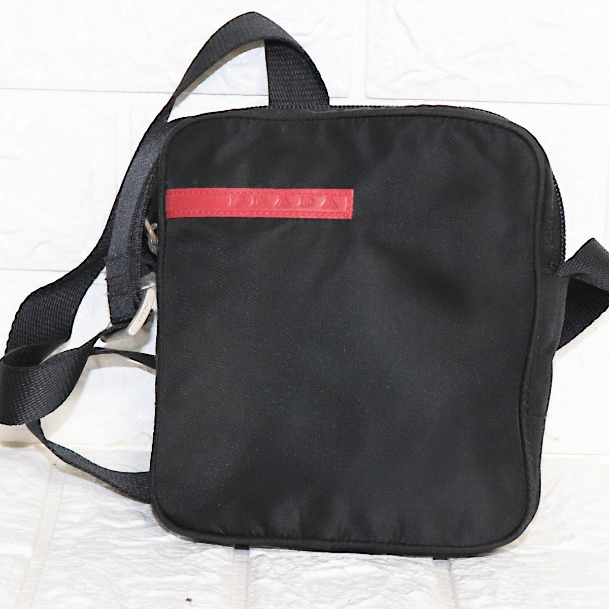 セール，本物保証 セール PRADA プラダ スポーツ 良品 ナイロン 調節可能 ショルダー ミニバッグ ギャランティ付き ブラック(プラダスポーツ)｜売買されたオークション情報、yahooの商品情報をアーカイブ公開 - かばん、バッグ