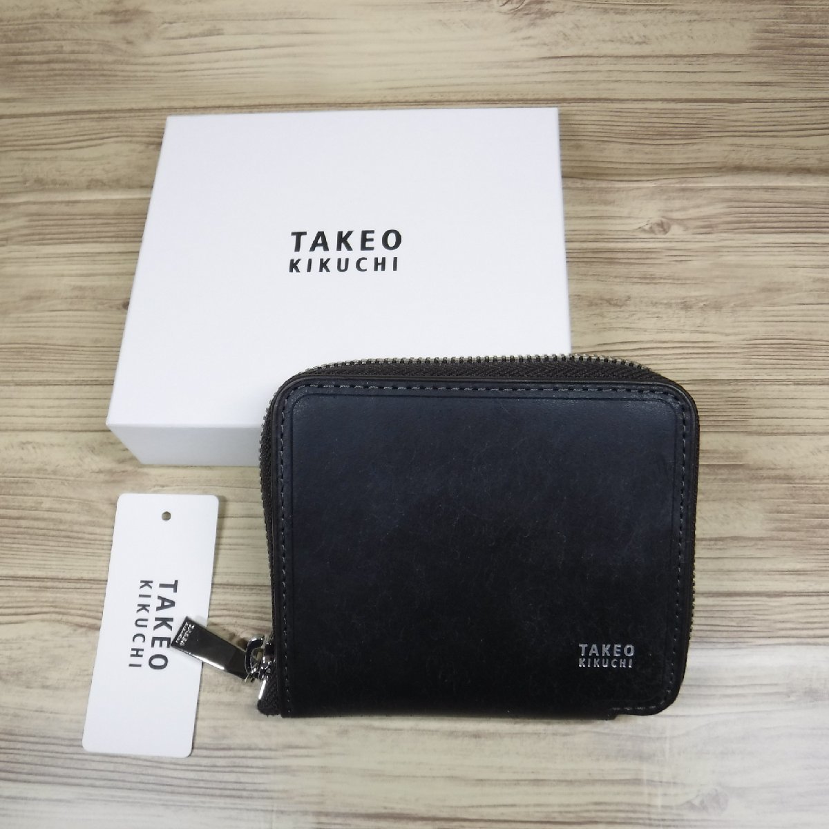 QQ851 タケオキクチ 定価14300円 黒 ラウンドファスナー二つ折り財布
