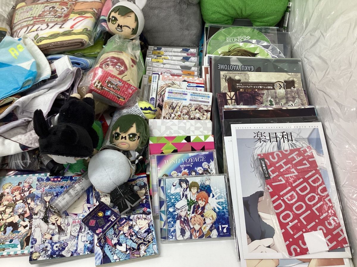 【同梱不可/現状】 アイドリッシュセブン グッズ まとめ売り クッション タオル DVD CD 漫画 他 アイドリッシュセブン グッズ まとめ売り 約5.6キロ 未検品アイドリッシュセブン 八乙女楽