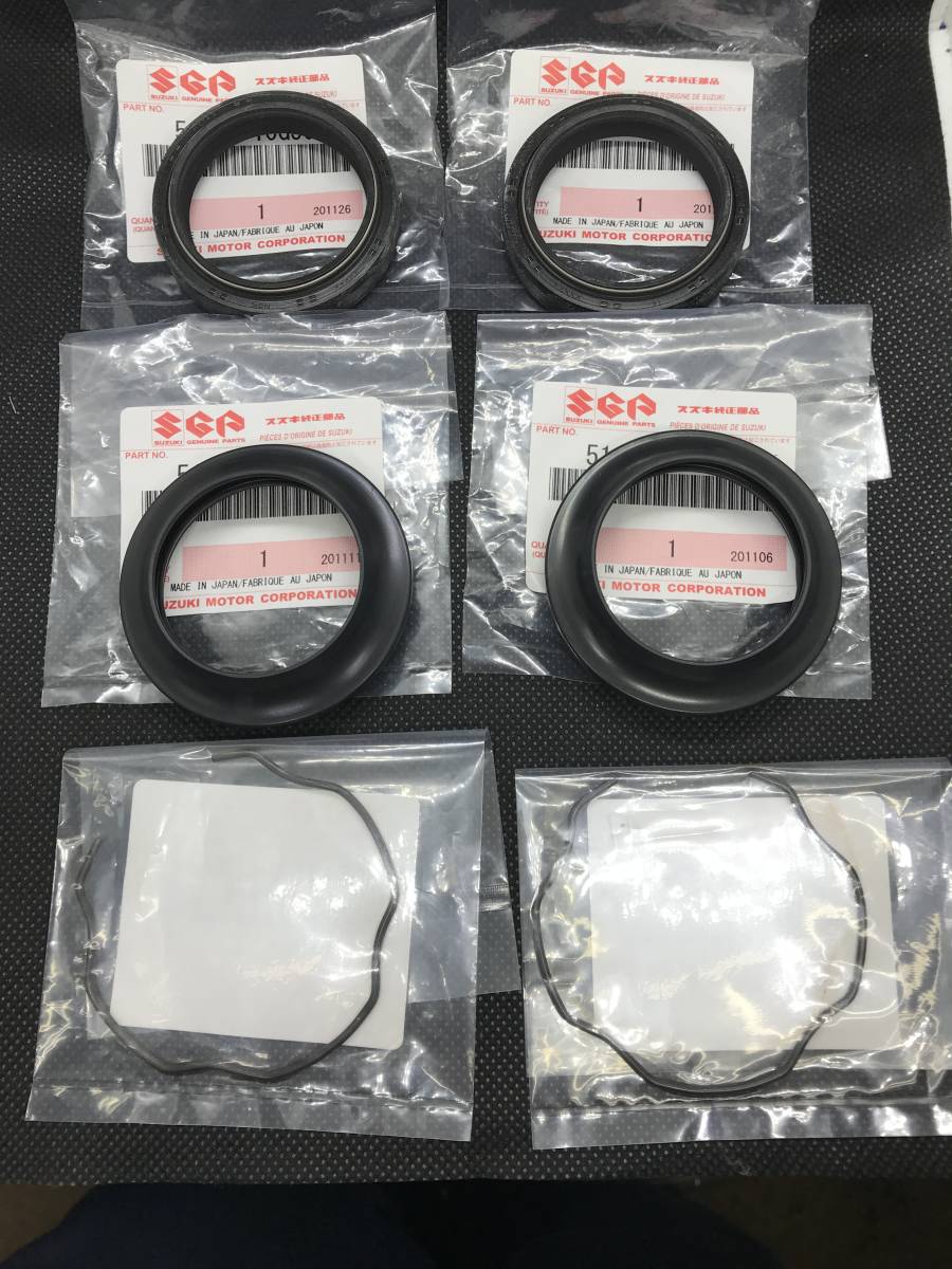 SUZUKI 初期型GSX-R400(1/2型)GK71B互換 36Φ 廃止部品 フロント