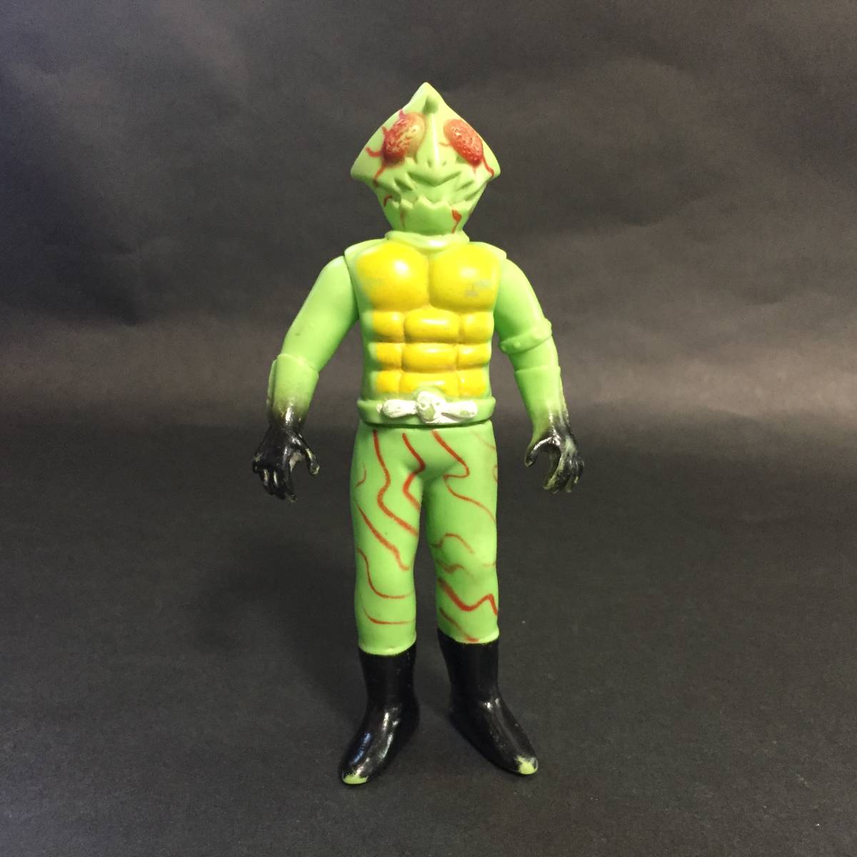 当時物仮面ライダーアマゾンソフビ無版権パチ約23センチ 当時物仮面ライダーアマゾンソフビ無版権パチ約23センチ 当時物仮面