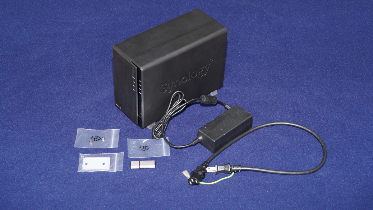 送料無料☆中古☆Synology Network Video Recorder NVR1218 (動作確認