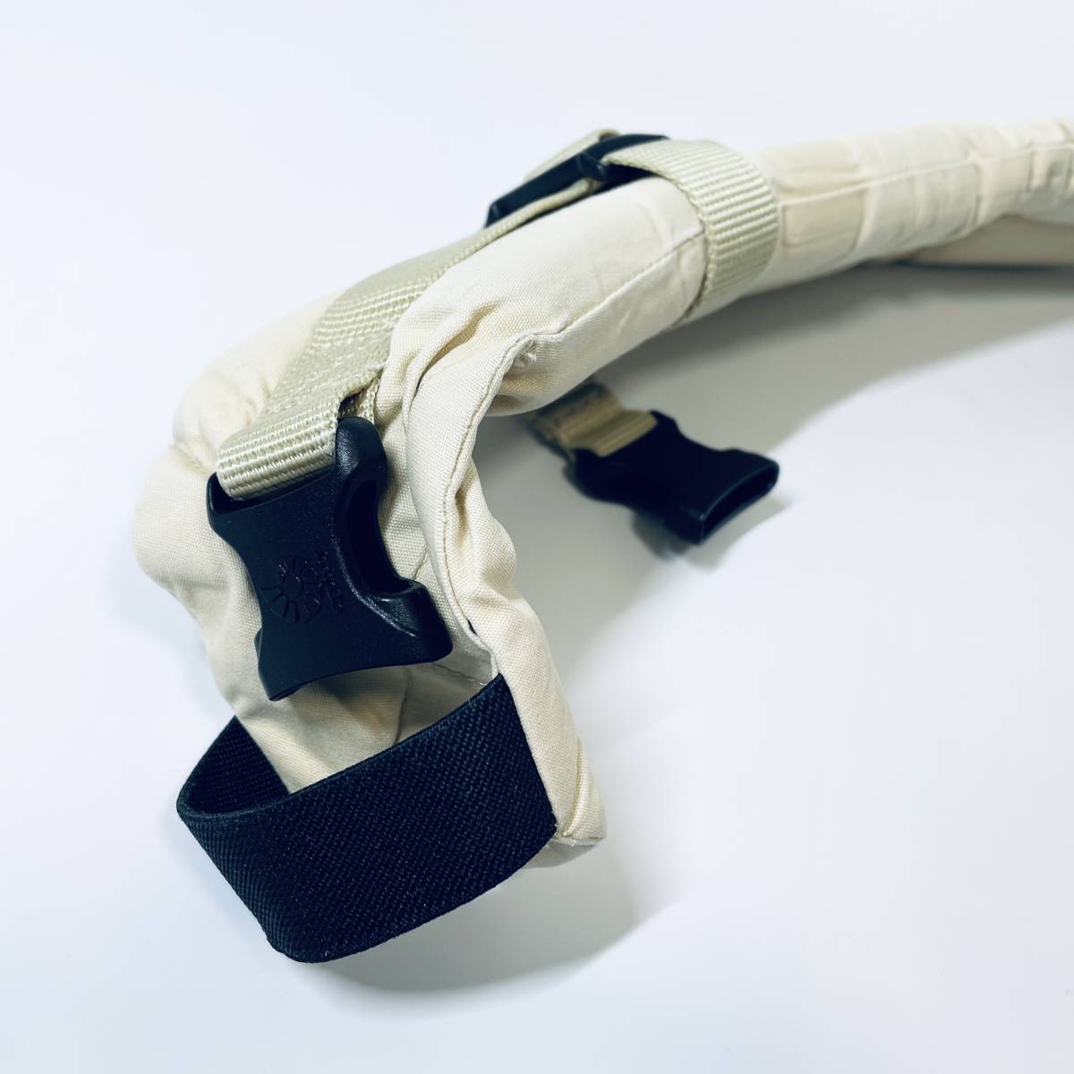 抱っこ紐 OMNI エルゴベビー ergobaby クリーム色 オムニ ブリーズ