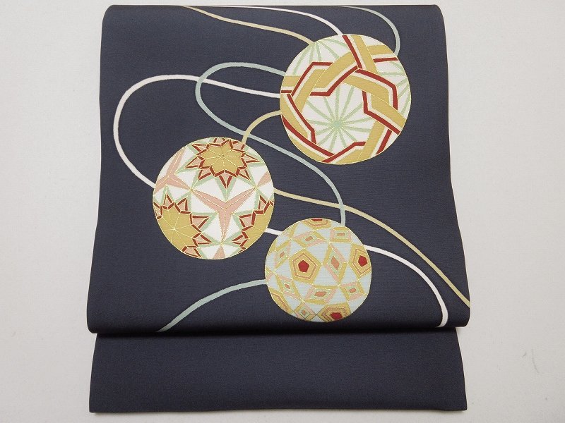 m727 塩瀬　刺繍　金駒刺繍　花唐草　正絹　名古屋帯　長尺　極美品 ドークブア□塩瀬九寸開き名古屋帯 金彩駒刺繍 毬 藍鉄 未使用 極上の