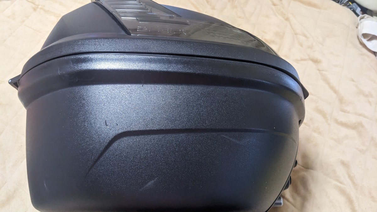 リアボックス GIVI バイク用 GIVIモノロックトップケースBLADE レッド