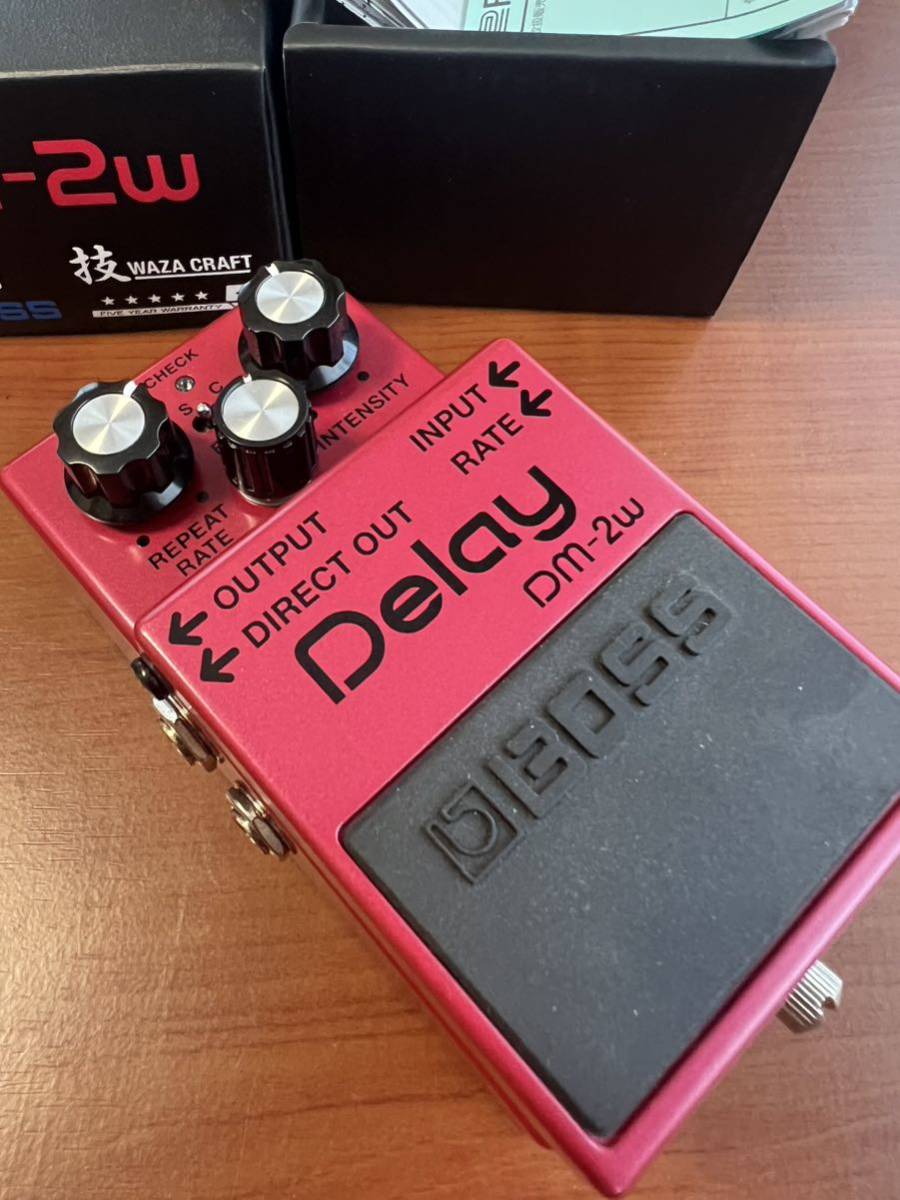 BOSS DM-2W Delay ディレイ アナログ ほぼ未使用 格安です♪、