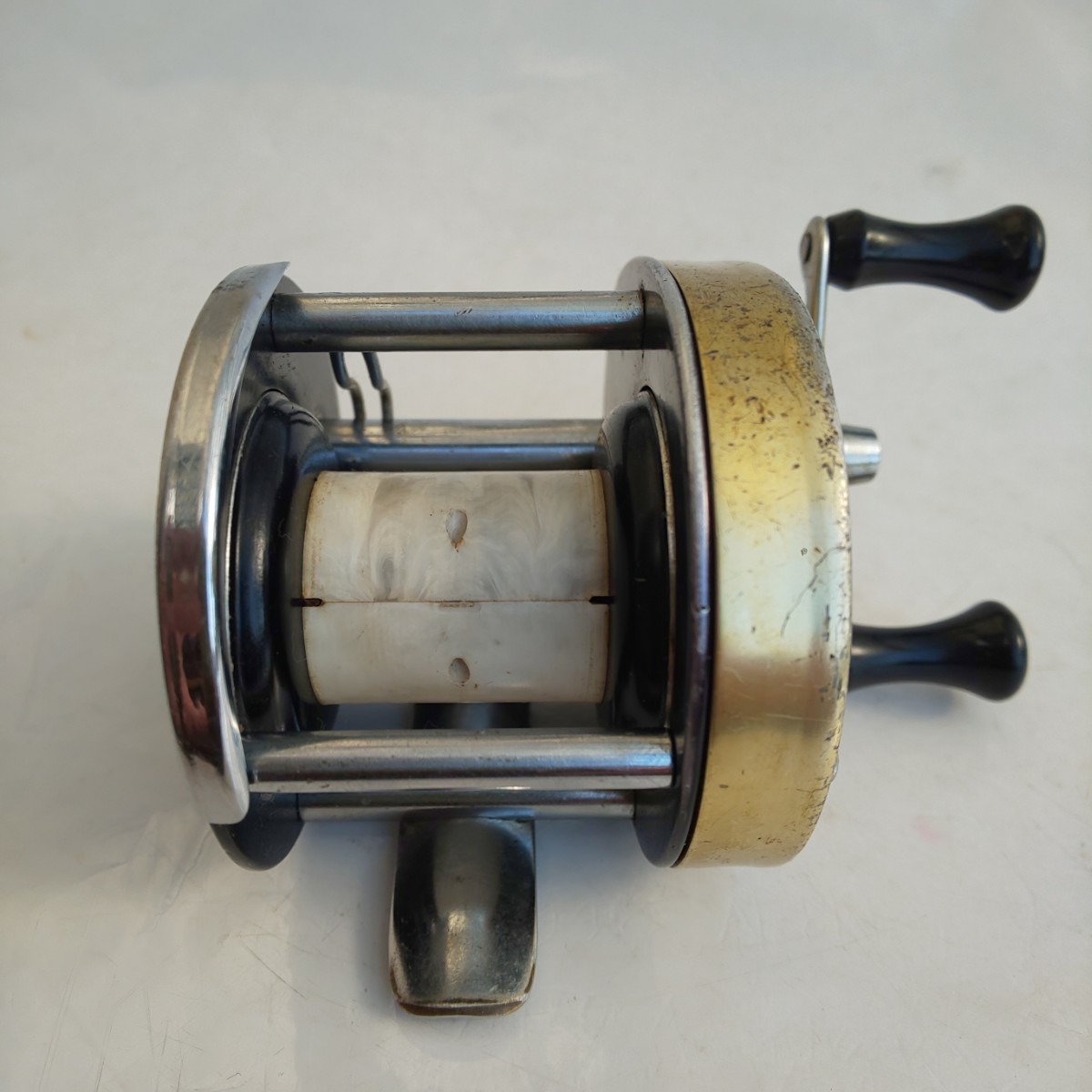 vintage shakespeare 1973A Sportcast Direct Drive model EH old reel