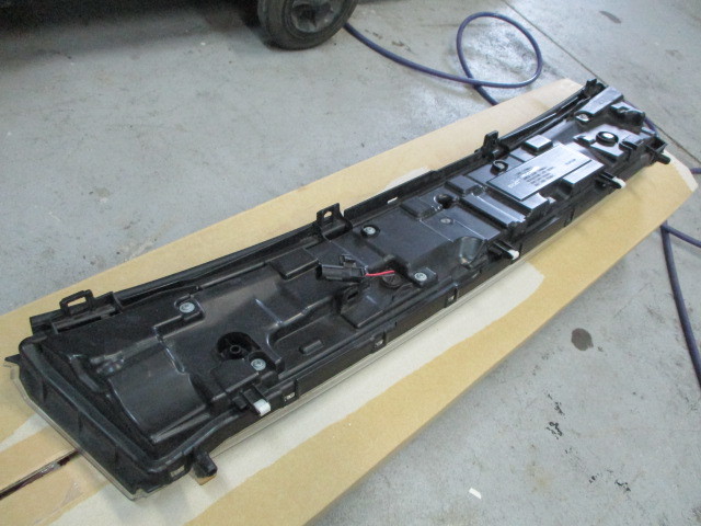 中古　点灯確認済み　程度中の上　ステー良好　SUZUKI スズキワゴンRスティングレー MH44S 後期 グリル STANLEY W1135 　72110-85P51-〇PG | スズキ V73W&frasl;V75W&frasl;V78W リアウインカー ランドクルーザー250 全方位カメラ