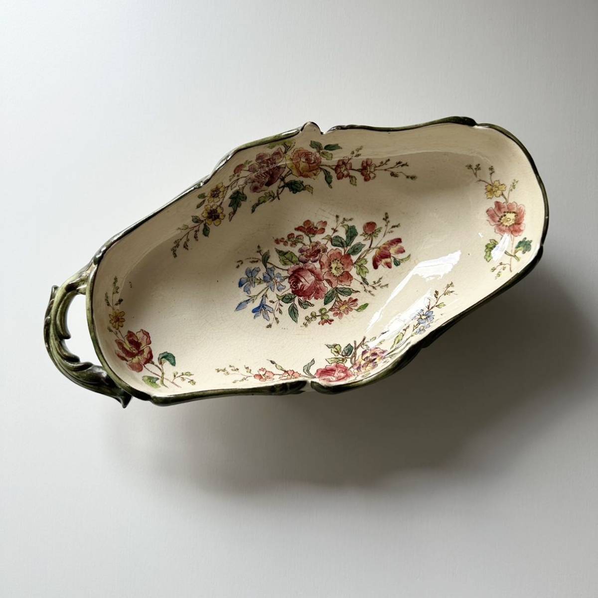 フランス⁄GIENジアンLILASリラの花のデザート皿 フランス アンティーク