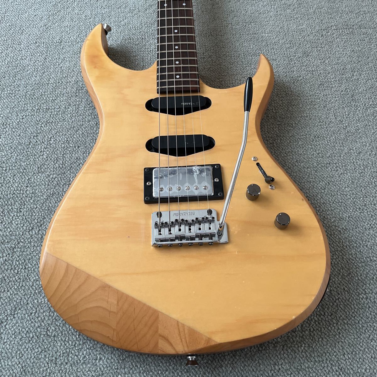 fernandes ストラトタイプ フェルナンデス エレキギター FSR ジャンク