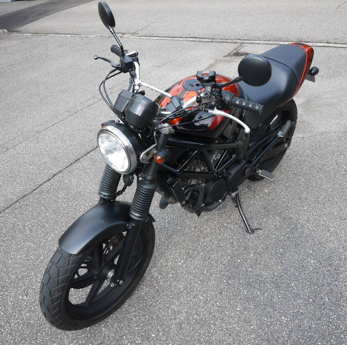 VTR250 | HONDA ストリートファイター カスタム ブラットスクラン 