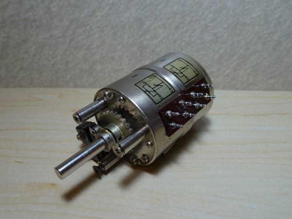 超貴重品 東京光音 最高級アッテネーター2T65CW 600 65dB 1個