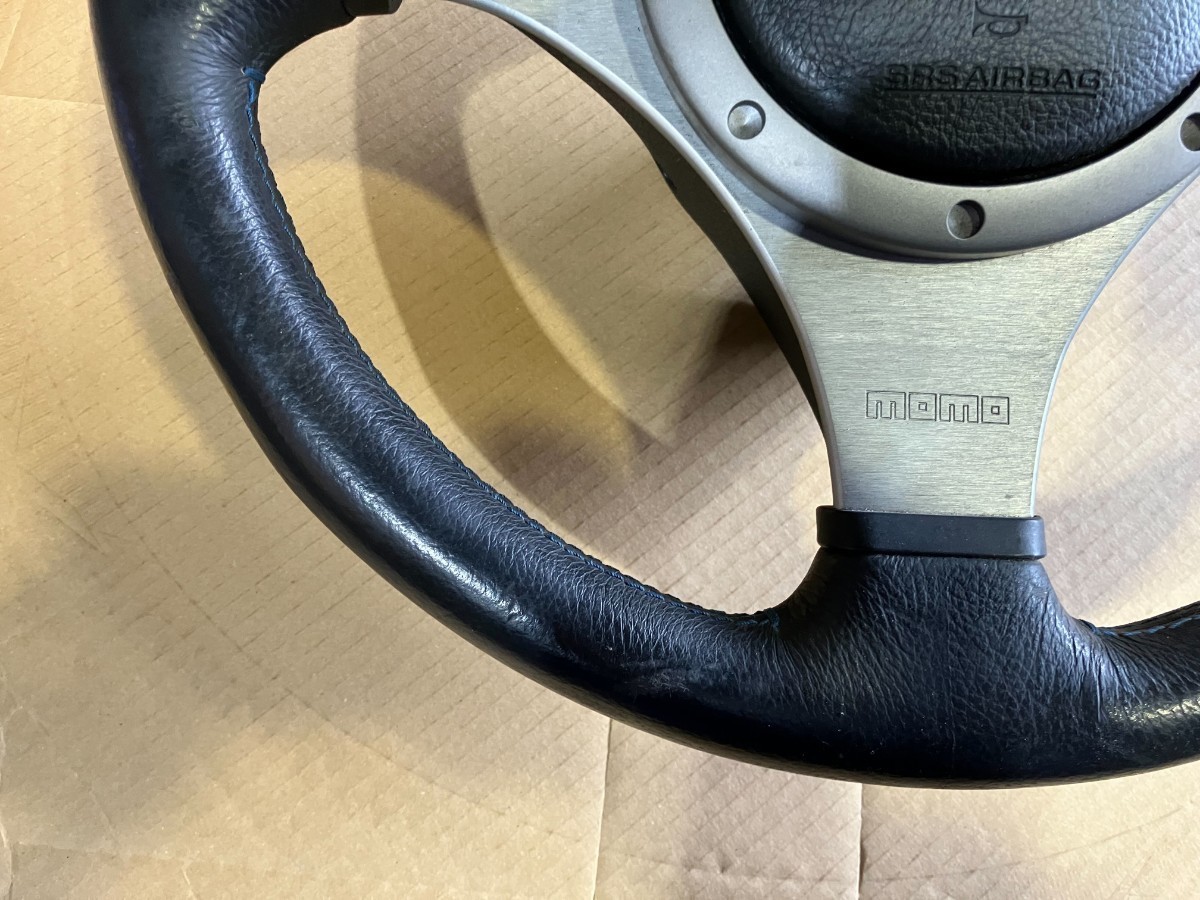 MOMO 三菱 CT9A ステアリング 純正 ランエボ7 ランサー