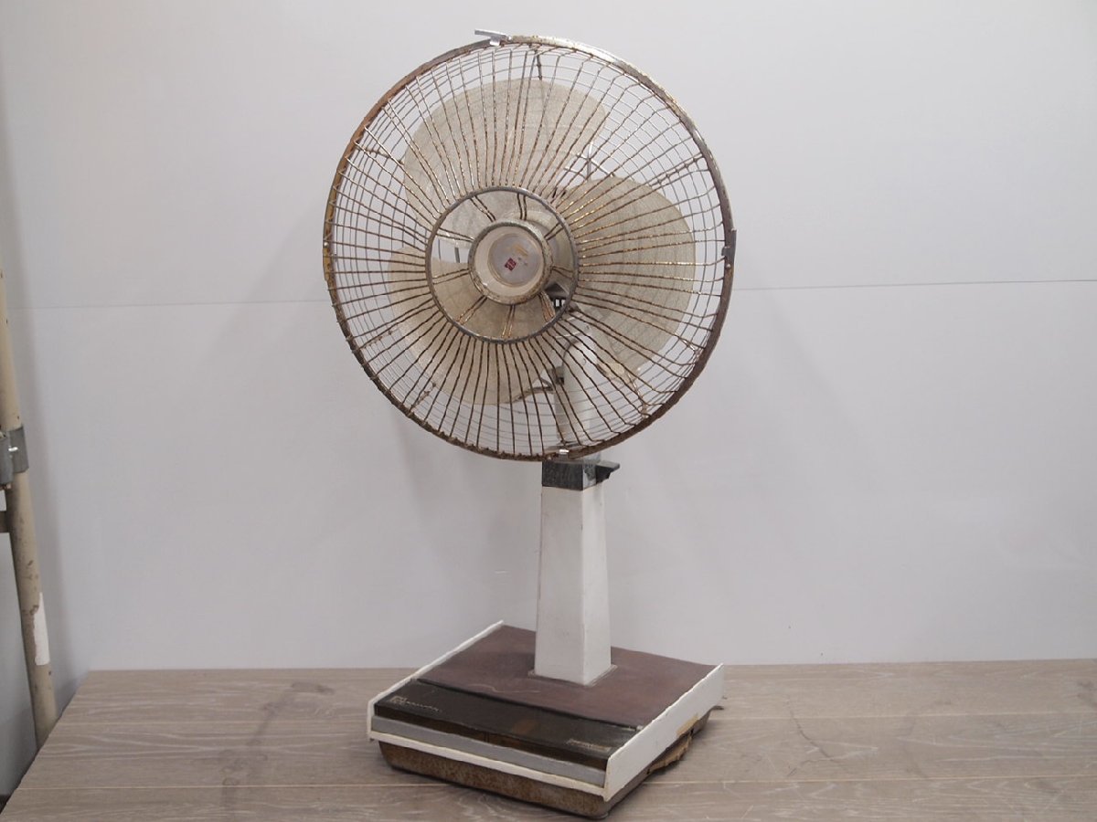 ☆【2H0512-14】 レトロ NATIONAL ナショナル ELECTRIC FAN DELUXE F-30MG ジャンク