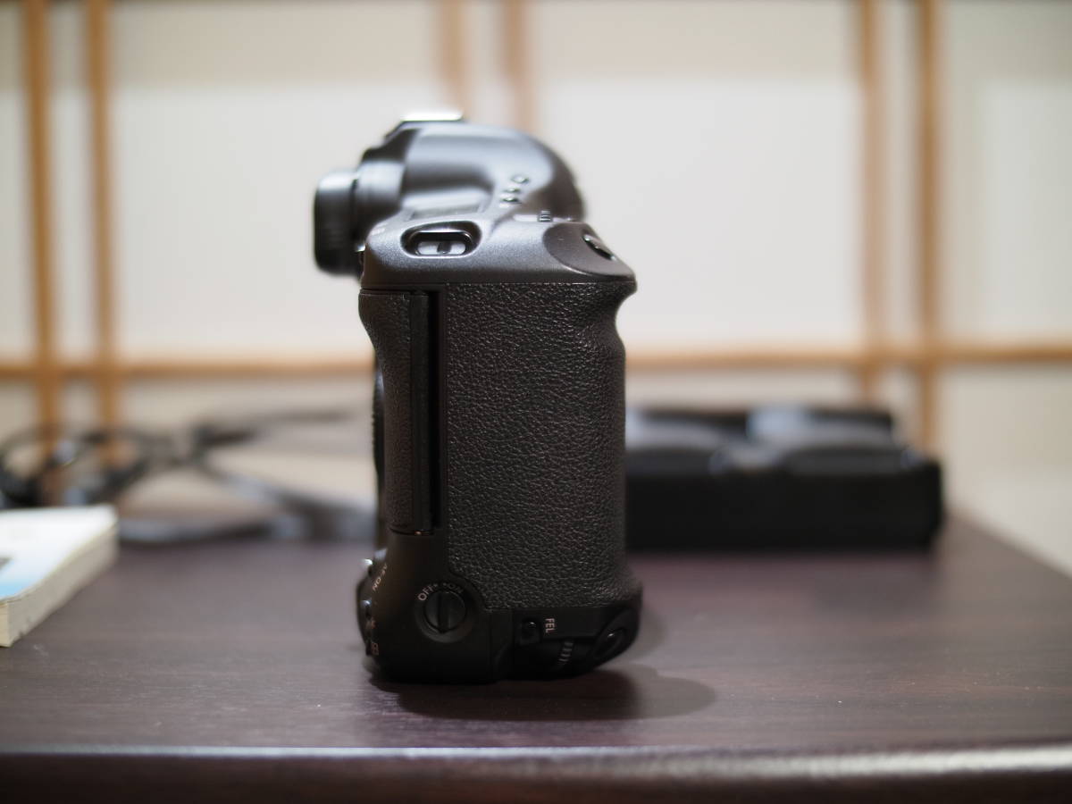 Canon EOS-1D Mark 4 Canon Mark IV Cover(s) Port Photography