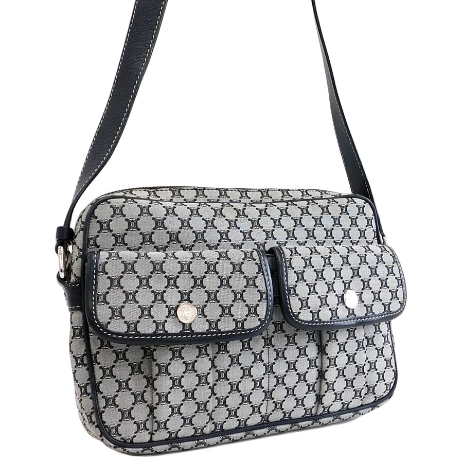 1円～ 極美品 CELINE セリーヌ ショルダーバッグ レザー カーフスキン 本革 馬車金具 ゴールド金具 ヴィンテージ 焦げ茶 ダークブラウン セリーヌ CELINE 1円 巾着型 ③ BrandCity