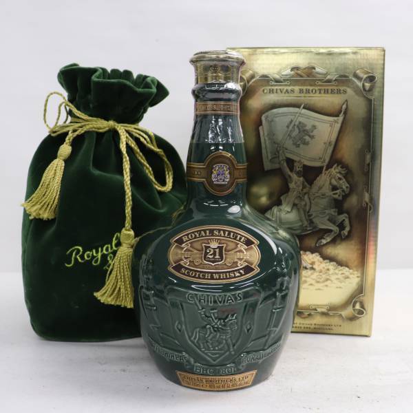 ROYAL SALUTE（ロイヤルサルート）21年 40％ 700ml 緑陶器（重量1361g）T23E160016