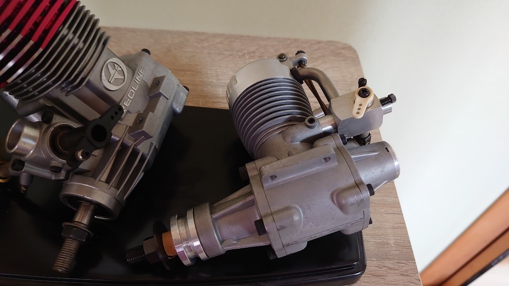 ☆OS-FS60 ビンテージ 4サイクルエンジン アルミロッカー 未使用 小川