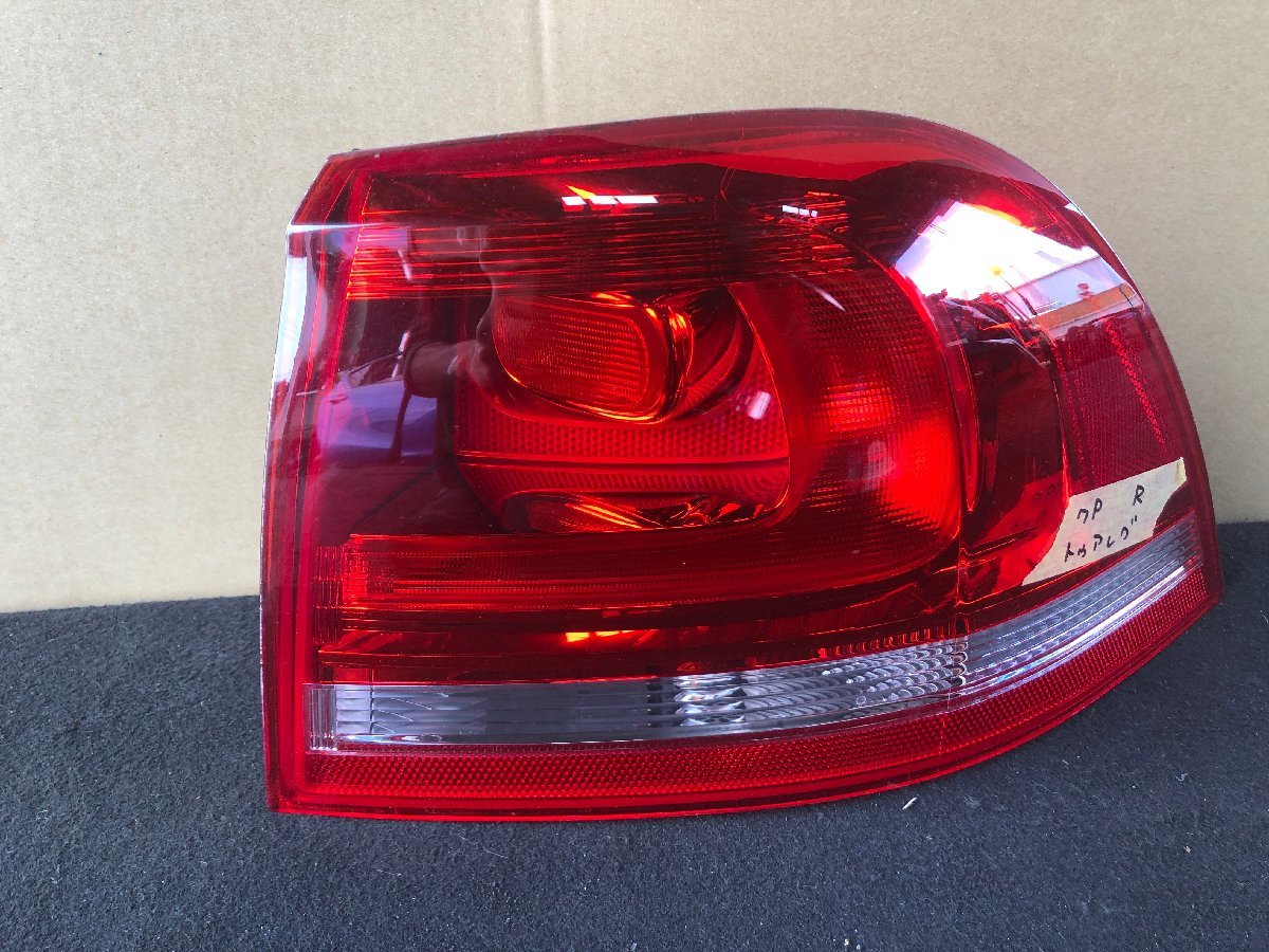フォルクスワーゲン トゥアレグ 7P 赤 テールランプ 左右セット VW