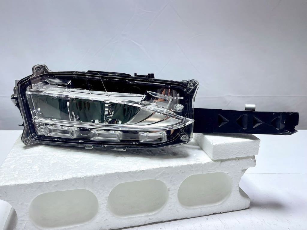 S-1315 レクサス NX 右 フォグランプ LED AGZ10 AYZ10 前期 KOITO 78-7