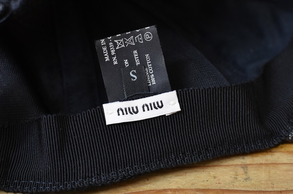 ✴︎PRADA✴︎miu miu コットン100%のキャプミュウミュウ MIU MIU キャップ