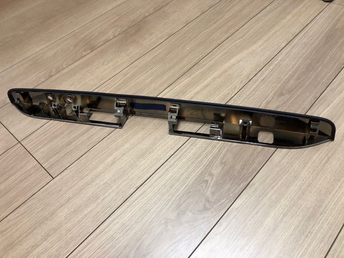 ハイエース レジアスエース 200系 ダークプライム 純正 バックドア