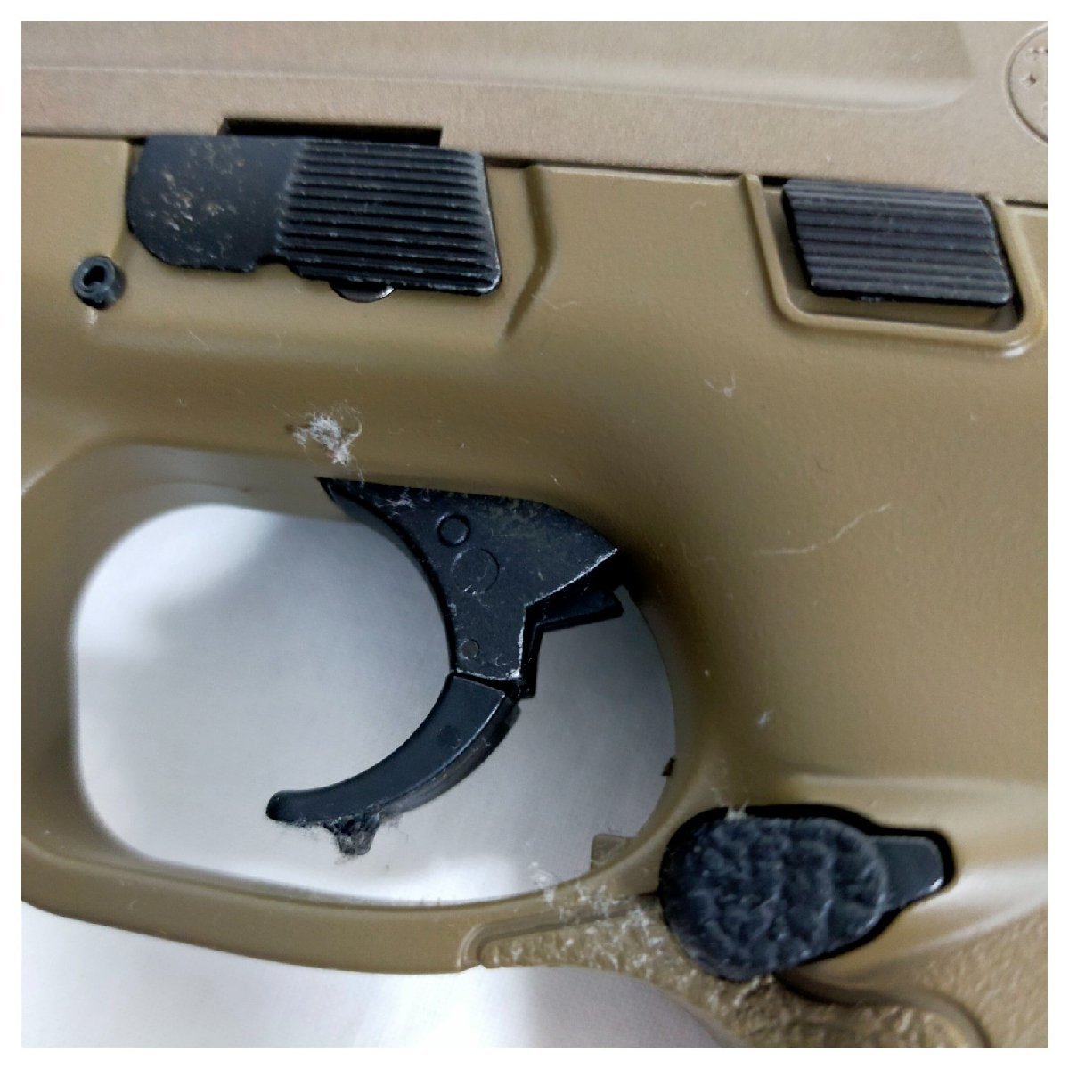 ◇中古品◇東京マルイ M&P 9 Vカスタム ガスガン FDEカラー 9mm口径