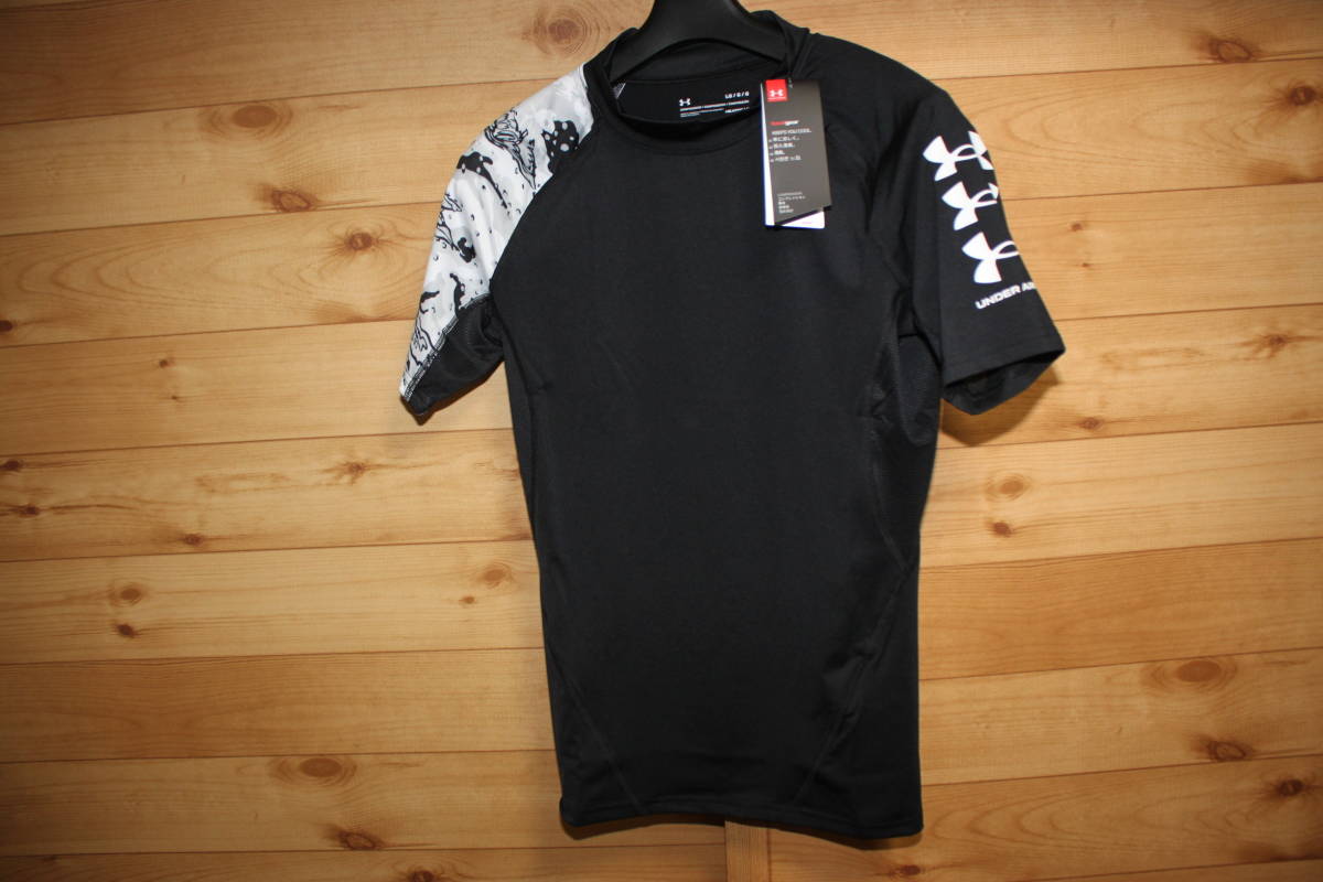 未使用アンダーアーマー　XL　ヒートギア半袖コンプレッションシャツ　アーマー ショートスリーブノベルティ 1363304　送料無料即決