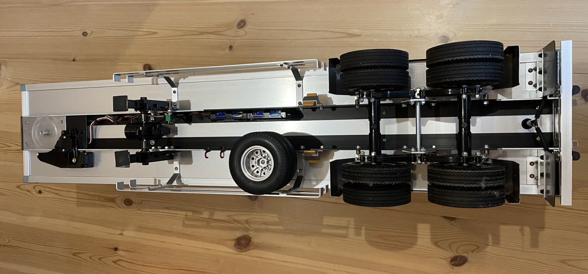 タミヤ 1/14 パネルバンセミトレーラー カスタム仕様の入札履歴 - 入札